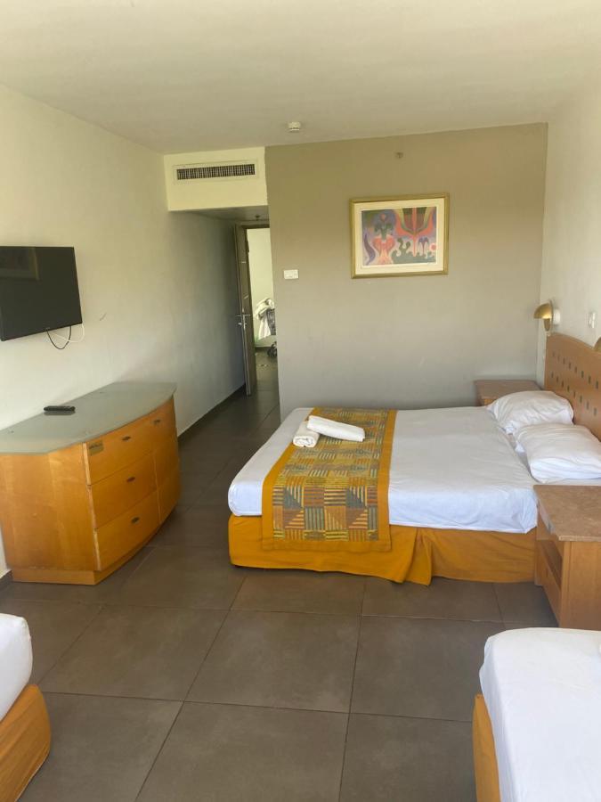 Aquamarine Hotel Eilat Buitenkant foto